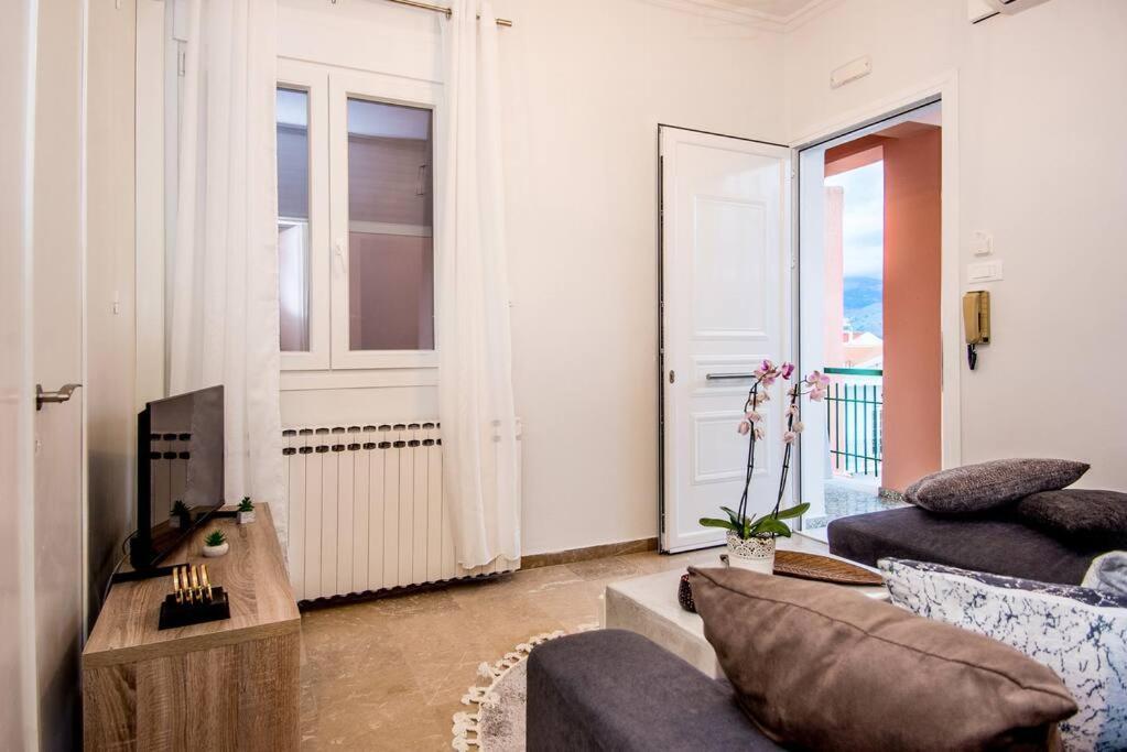 Kurti Apartments Argostoli  Eksteriør billede